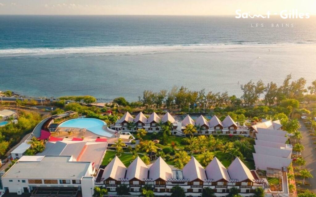 Extérieur de l'Akoya Hotel et Spa à Saint-Gilles Les Bains à La Réunion