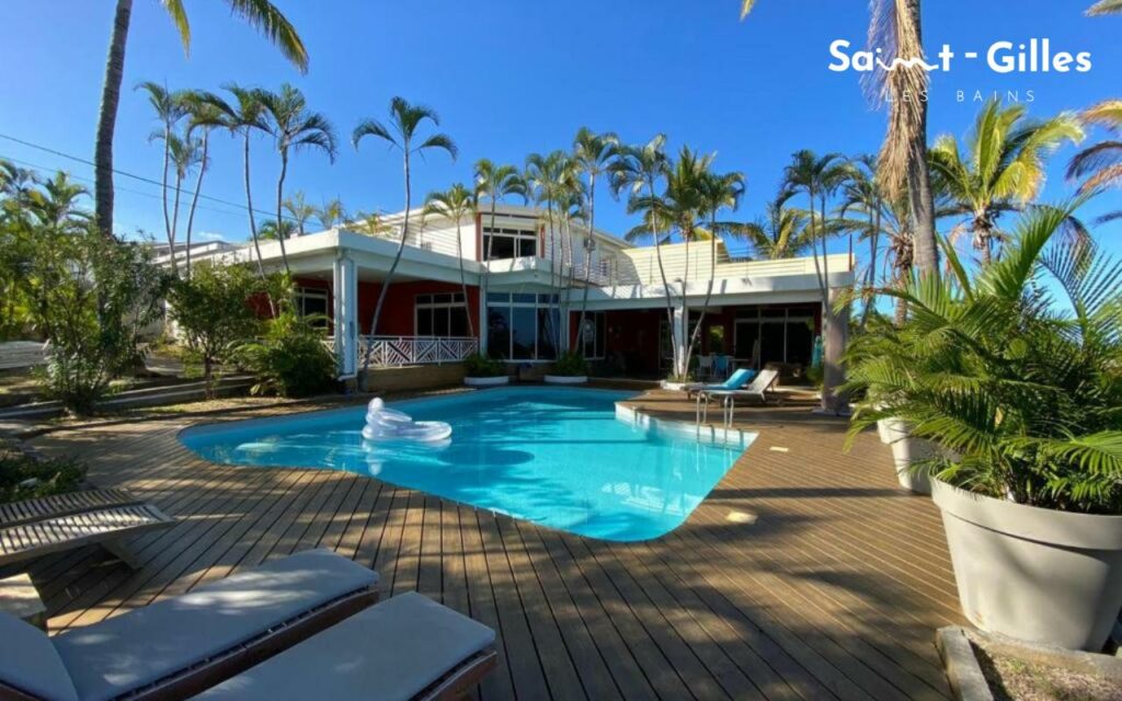 Piscine extérieur de l'hébergement Villa Prana à Saint-Gilles Les Bains à La Réunion