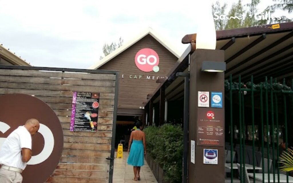 Façade du Go by Le Cap Méchant