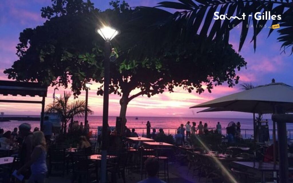 Façade restaurant bar : Kazbar à Roches Noires à La Réunion