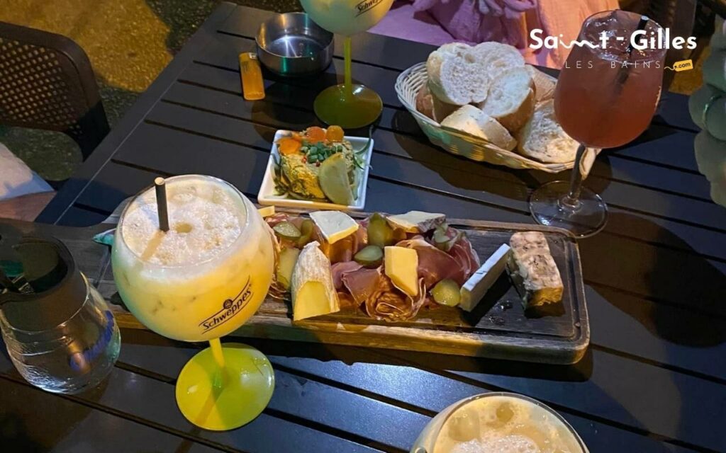 Tapas restaurant bar : Kazbar à Roches Noires à La Réunion, Saint-Gilles Les Bains