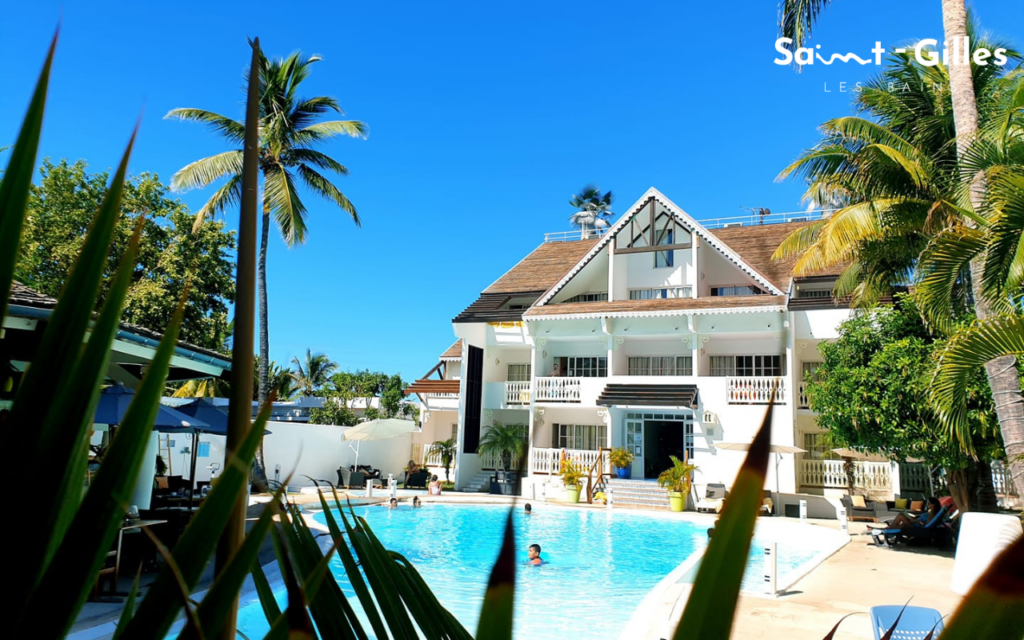 Façade de l'hôtel Le Nautile à La Réunion