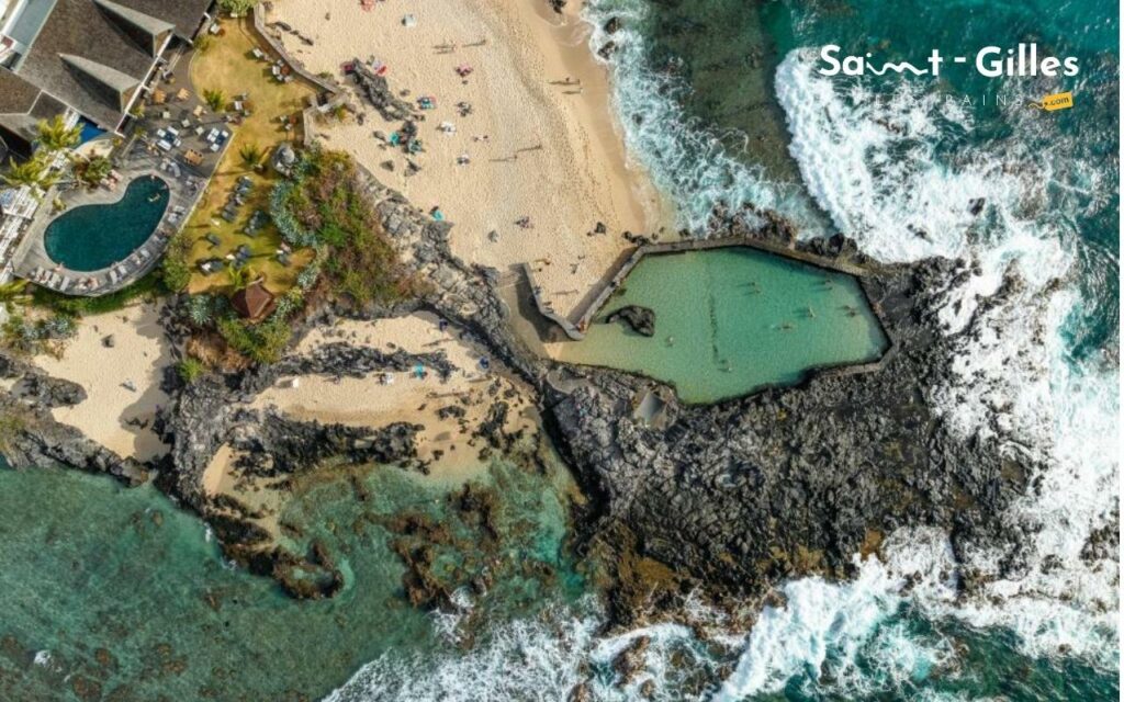 Vue panoramique sur la plage de Boucan Canot à Saint-Gilles Les Bains à La Réunion