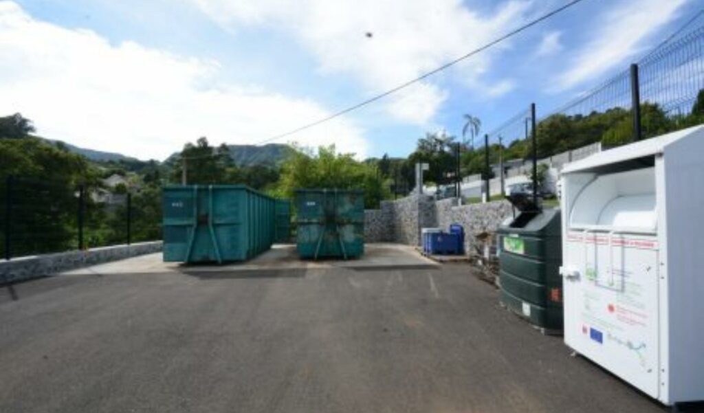 Centre de propreté à Saint-Gilles les Bains.